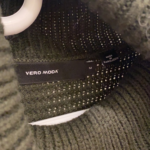 Sweater - Picture 2 of 2